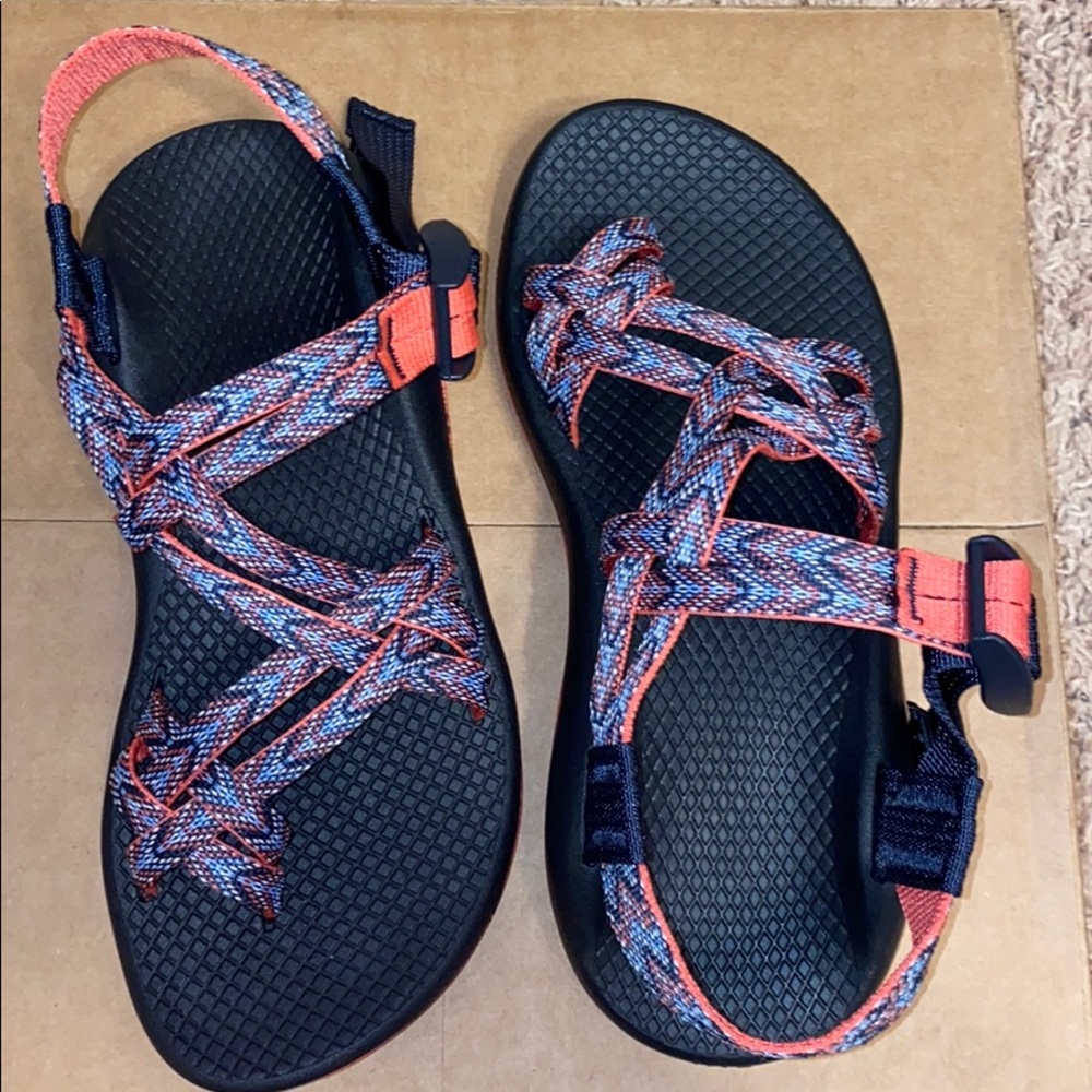 Woman/Girl Cute Chacos